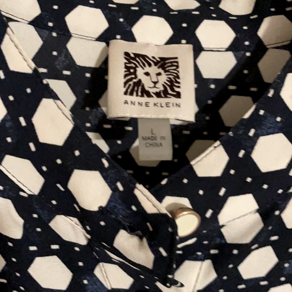 Anne Klein button down blouse - Picture 3 of 3